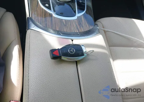 2017 Mercedes-Benz C 300 Luxury/Sport from USA, damaged, VIN 55SWF4JB9HU190991